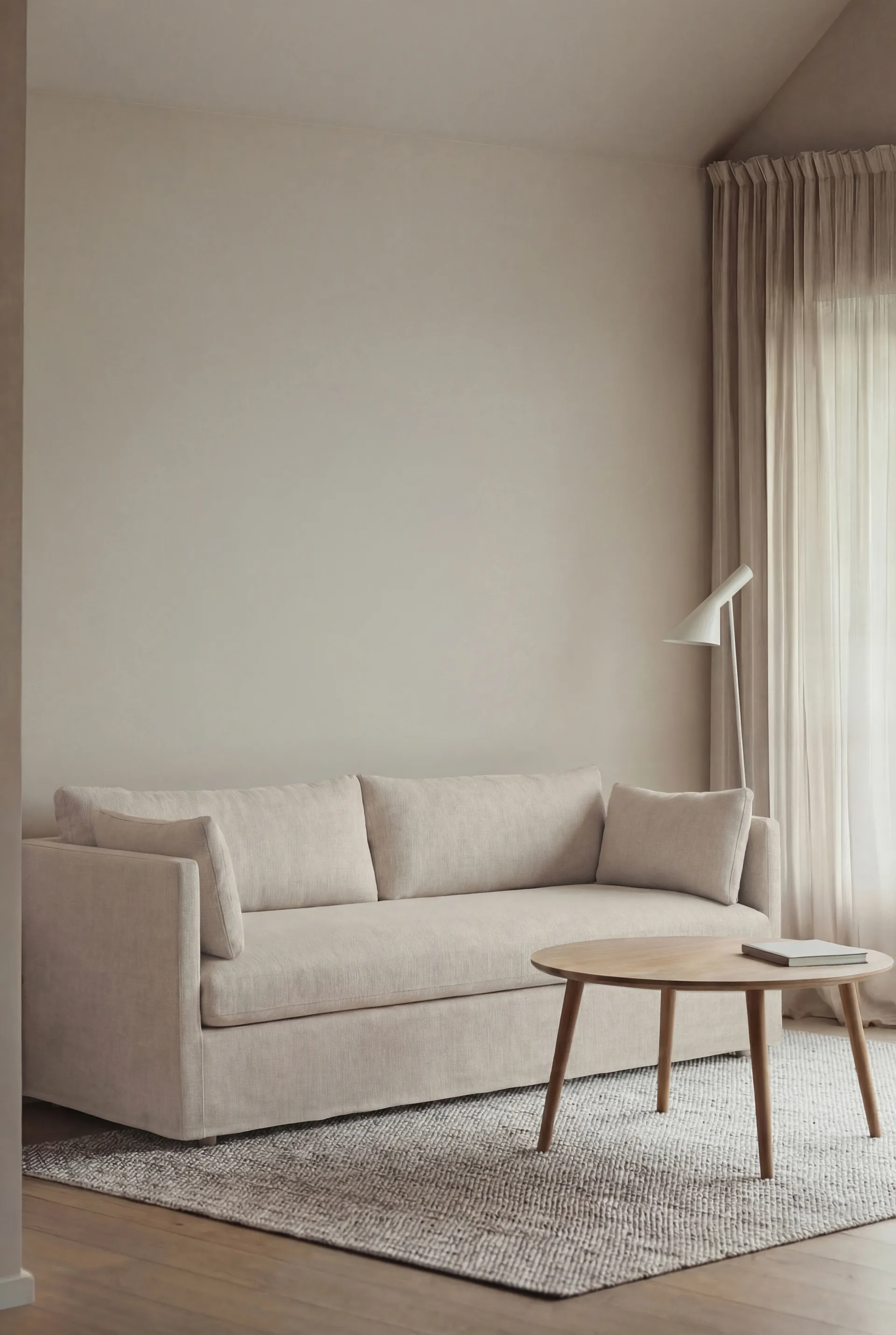 Linnevik sofa, Same Off White 6671-white-oiled oak, 3-seater, with skirt 1898