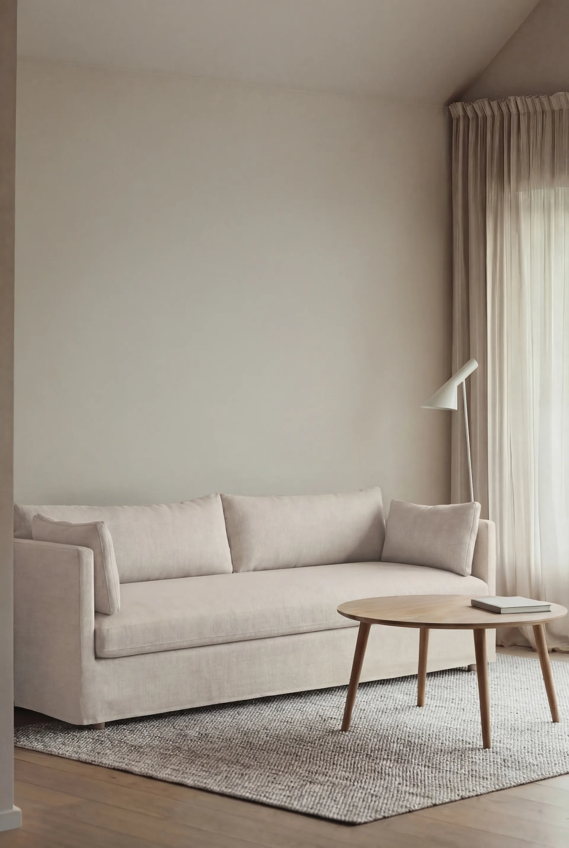Linnevik sofa, Same Off White 6671-white-oiled oak, 4-seater, with skirt 1898