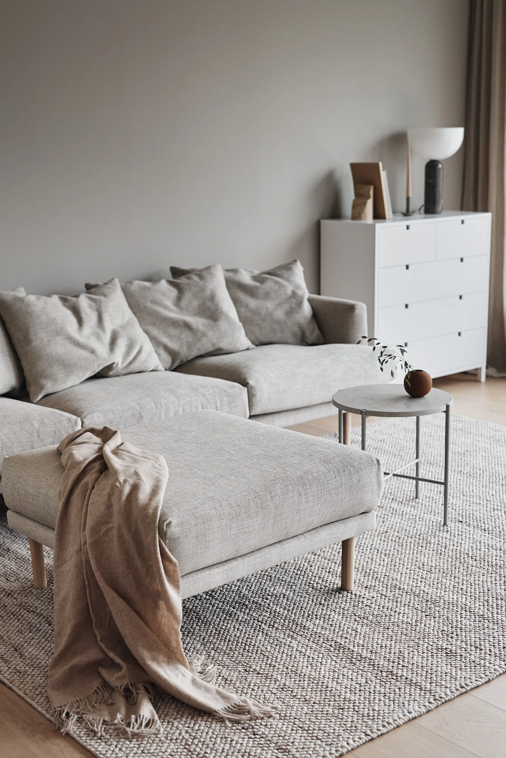 Sjövik footstool, Bern Beige 0341-white-oiled oak 1898