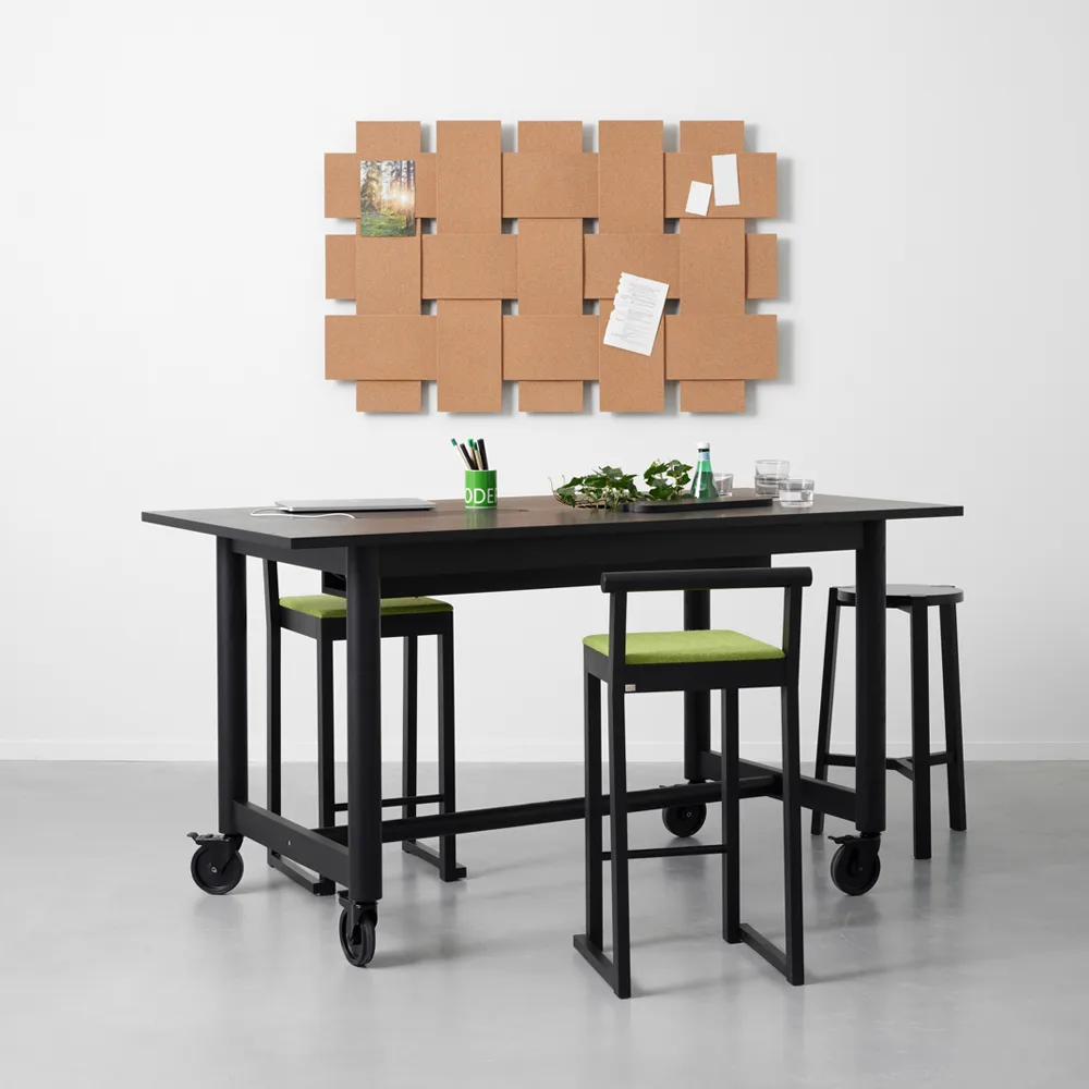 Connect desk, White oiled oak, black wheels, h73 A2