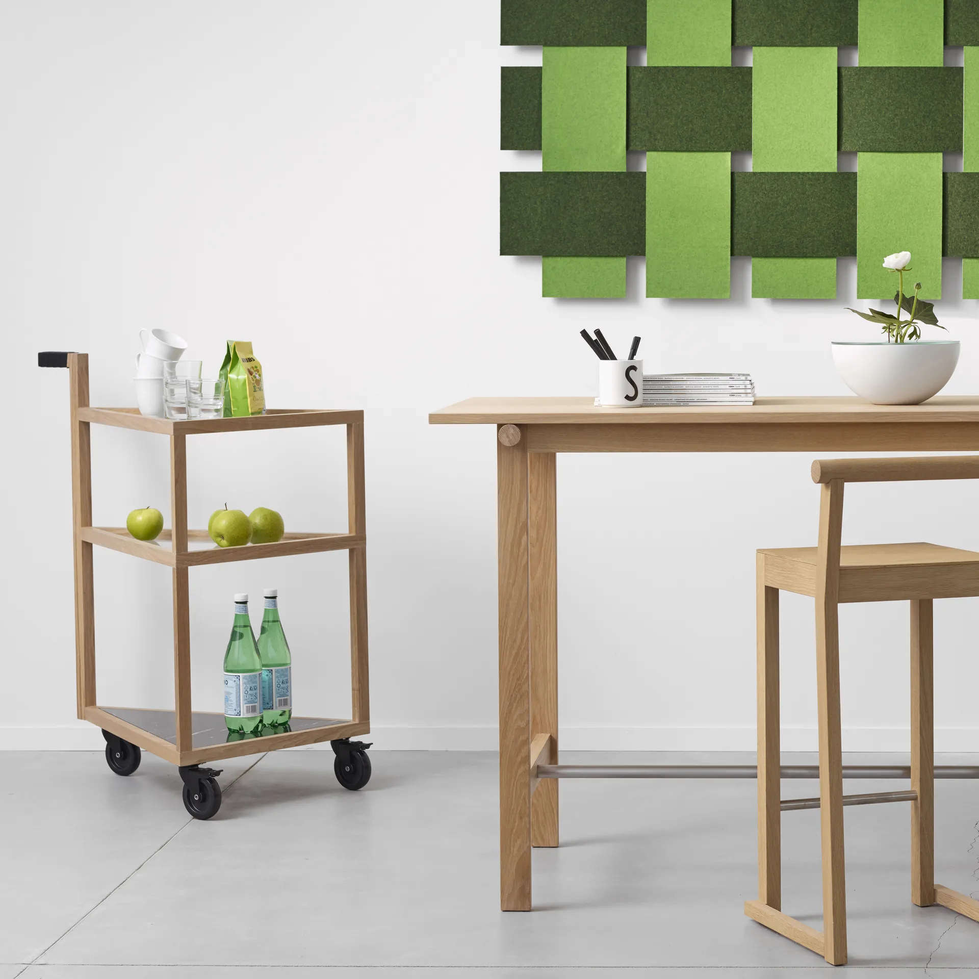 Move serving trolley, Black stained oak, big, marble marquina, glass A2
