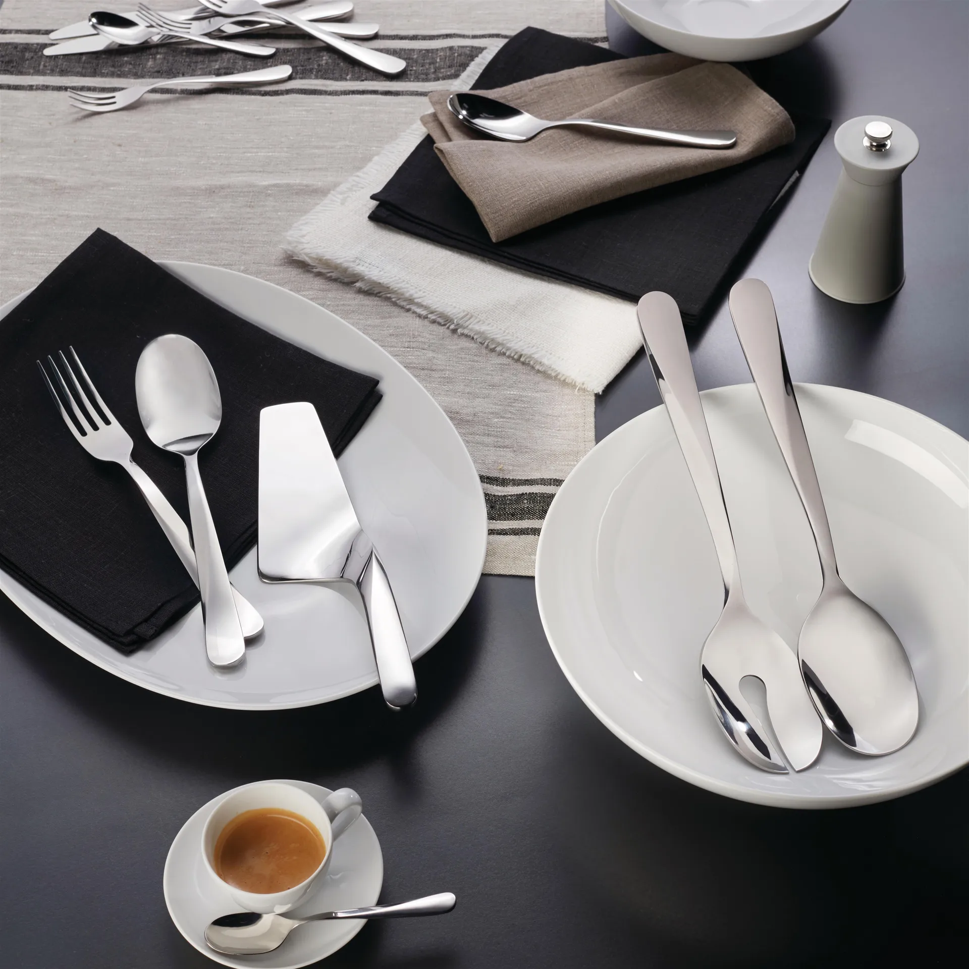 Giro table knife, Stainless steel Alessi