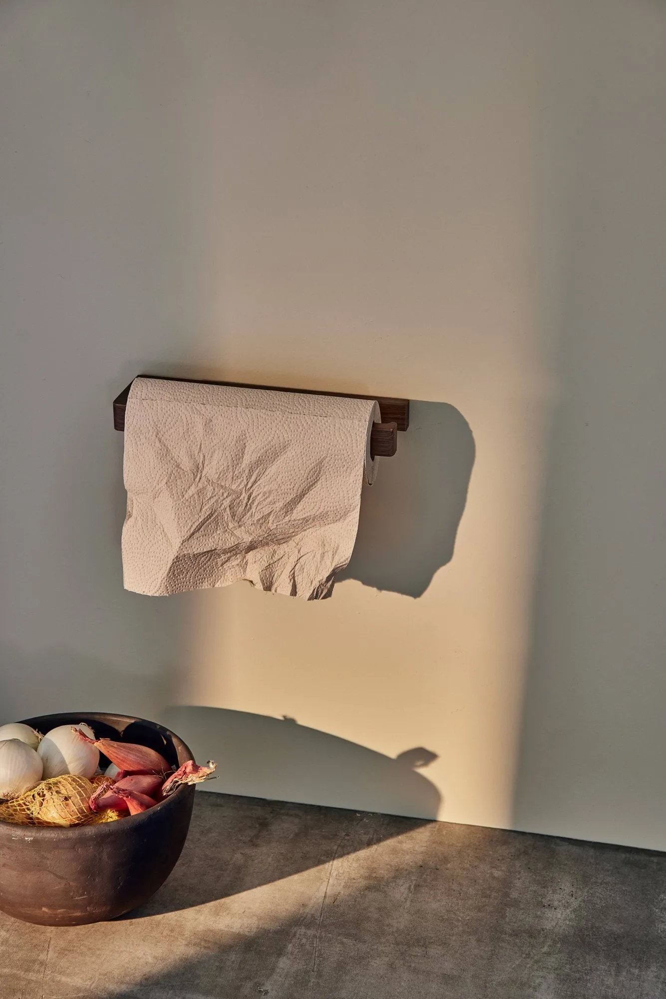 Andersen kitchen roll holder 2, Lacquered box Andersen Furniture