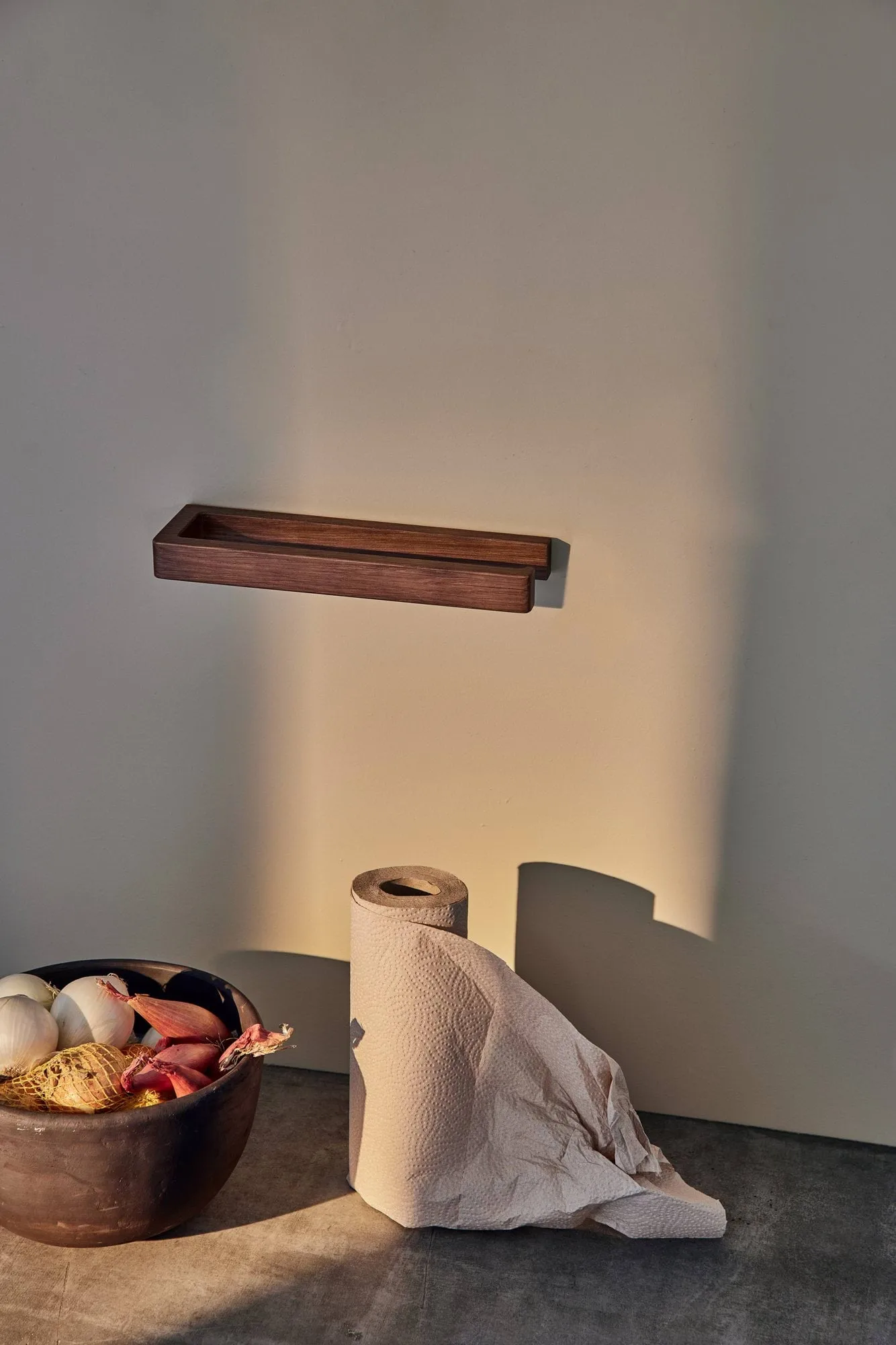 Andersen kitchen roll holder 2, Lacquered box Andersen Furniture