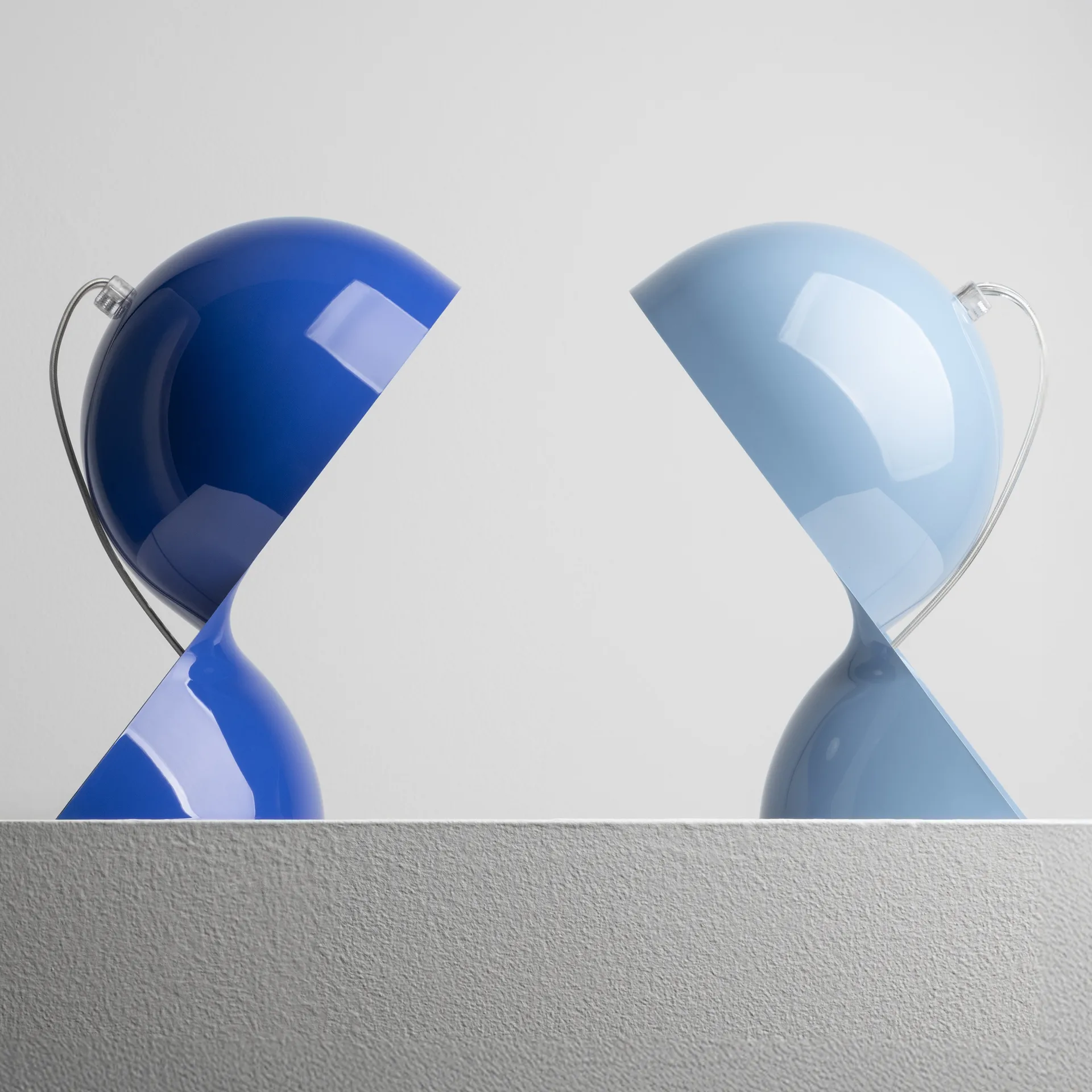 Dalu' table lamp, Light blue Artemide