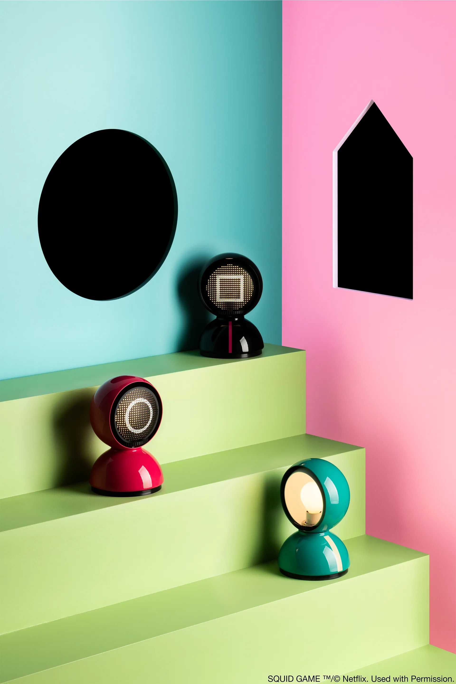 Eclisse x Squid Game table lamp Special Edition, Guard pink Artemide