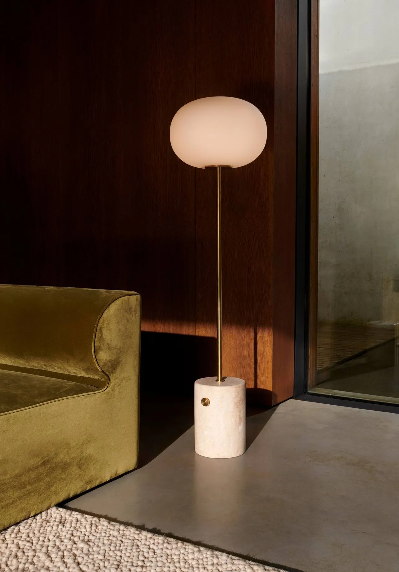 JWDA floor lamp, Travertine-brushed brass, 130 cm Audo Copenhagen