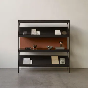 Zet shelving system - Oak dark stained, 1x4, black steel base - Audo Copenhagen