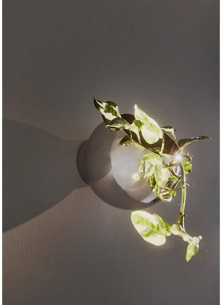 Globe flower pot wall Ø21 cm, Silver AYTM