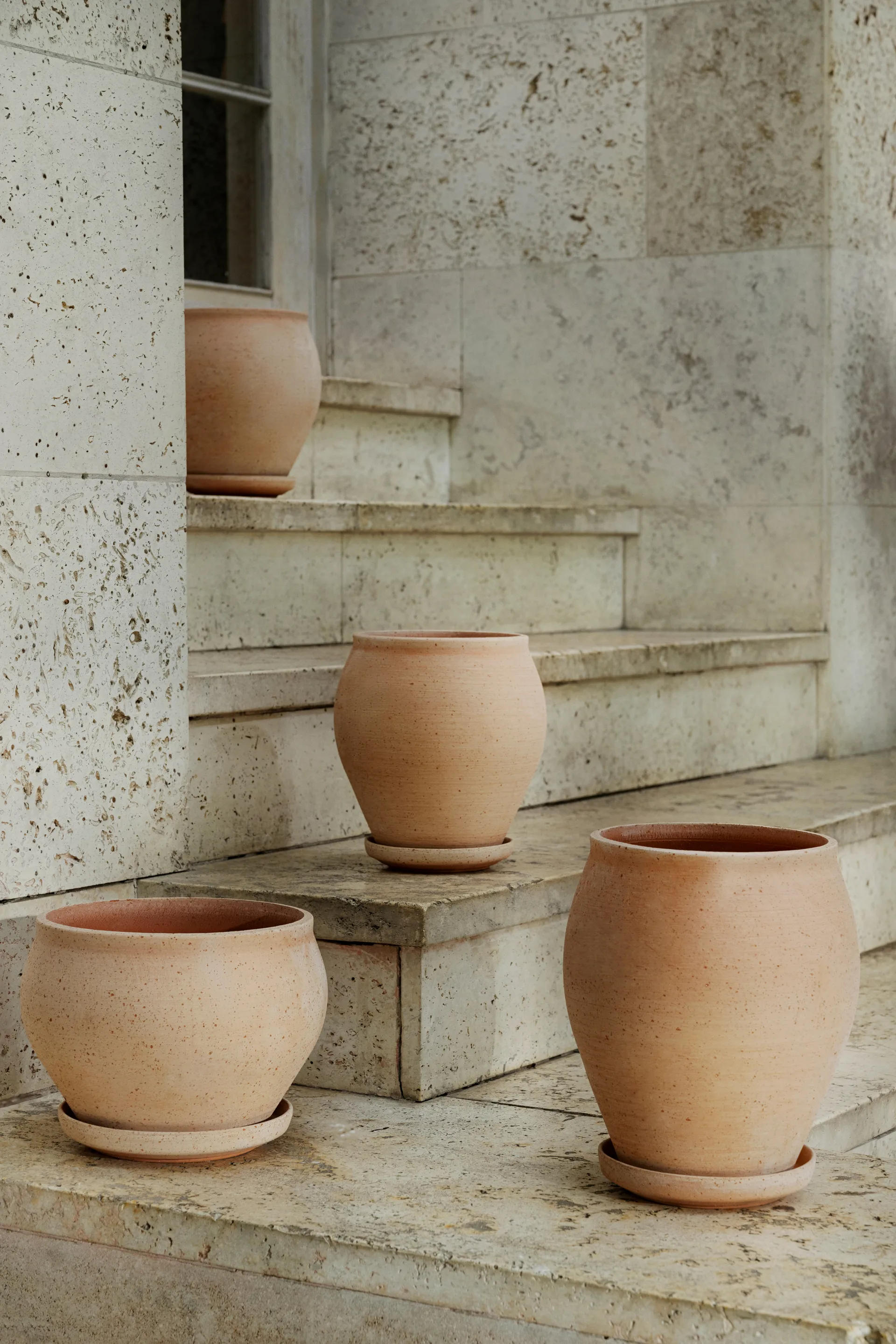 Delphi pot with saucer, 2 pieces, Pink, Ø20 cm Bergs Potter