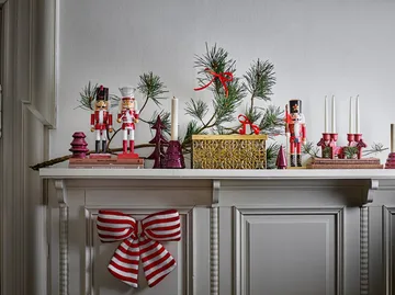 Darren nutcracker Christmas decoration - Red, 3 pieces, 25 cm - Bloomingville
