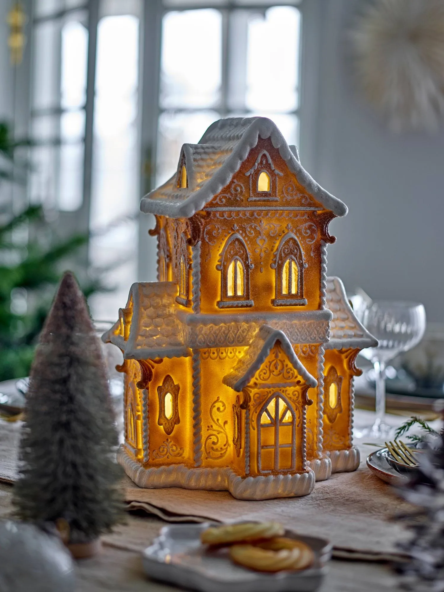 Kevin decorative house with light, Brown, 37 cm Bloomingville