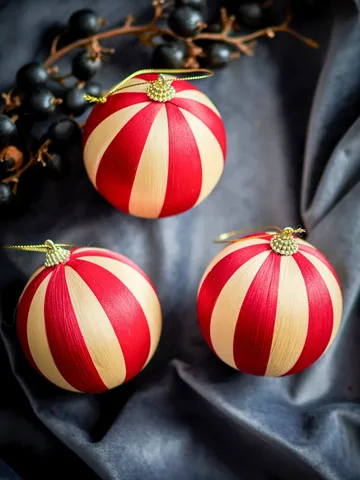 Wynn christmas bauble - Red, 3-pack, Ø8 cm - Bloomingville