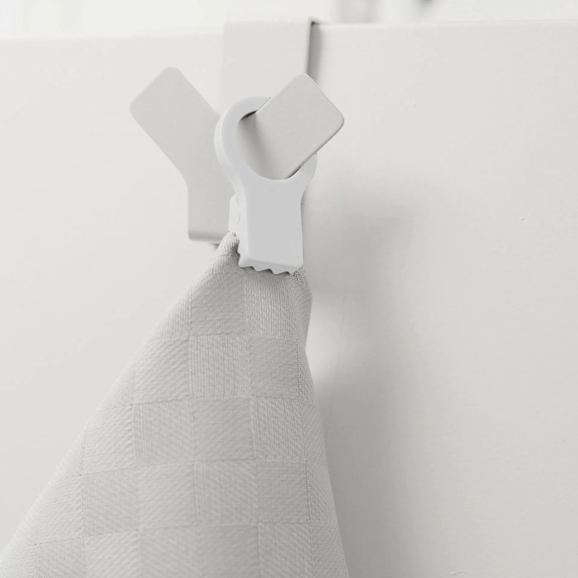 Bosign Loop clips for kitchen towel 2-pack, White Bosign
