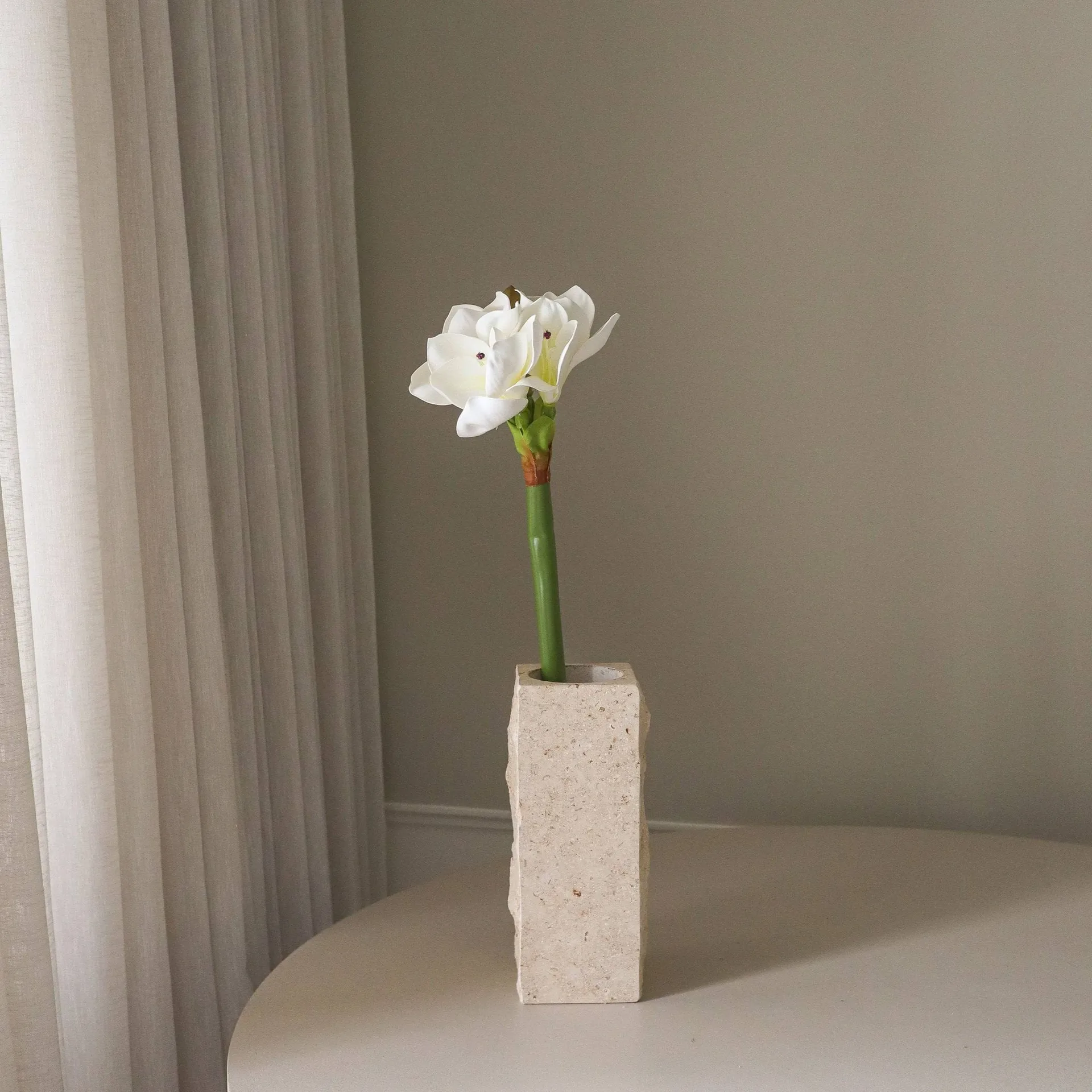 Amaryllis artificial flower, White, 73 cm Botané