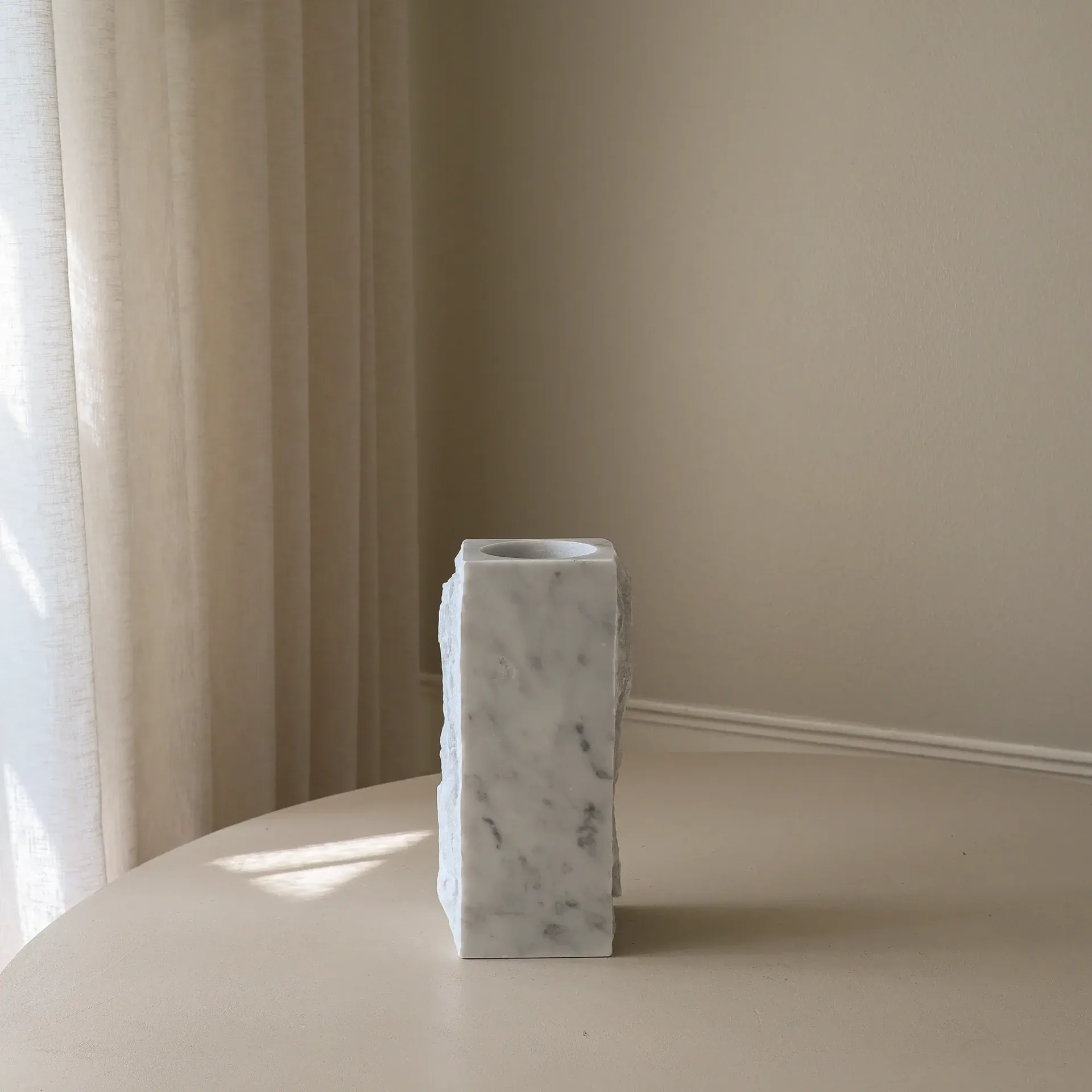 Carrara Edge marble vase, Medium, 30 cm Botané