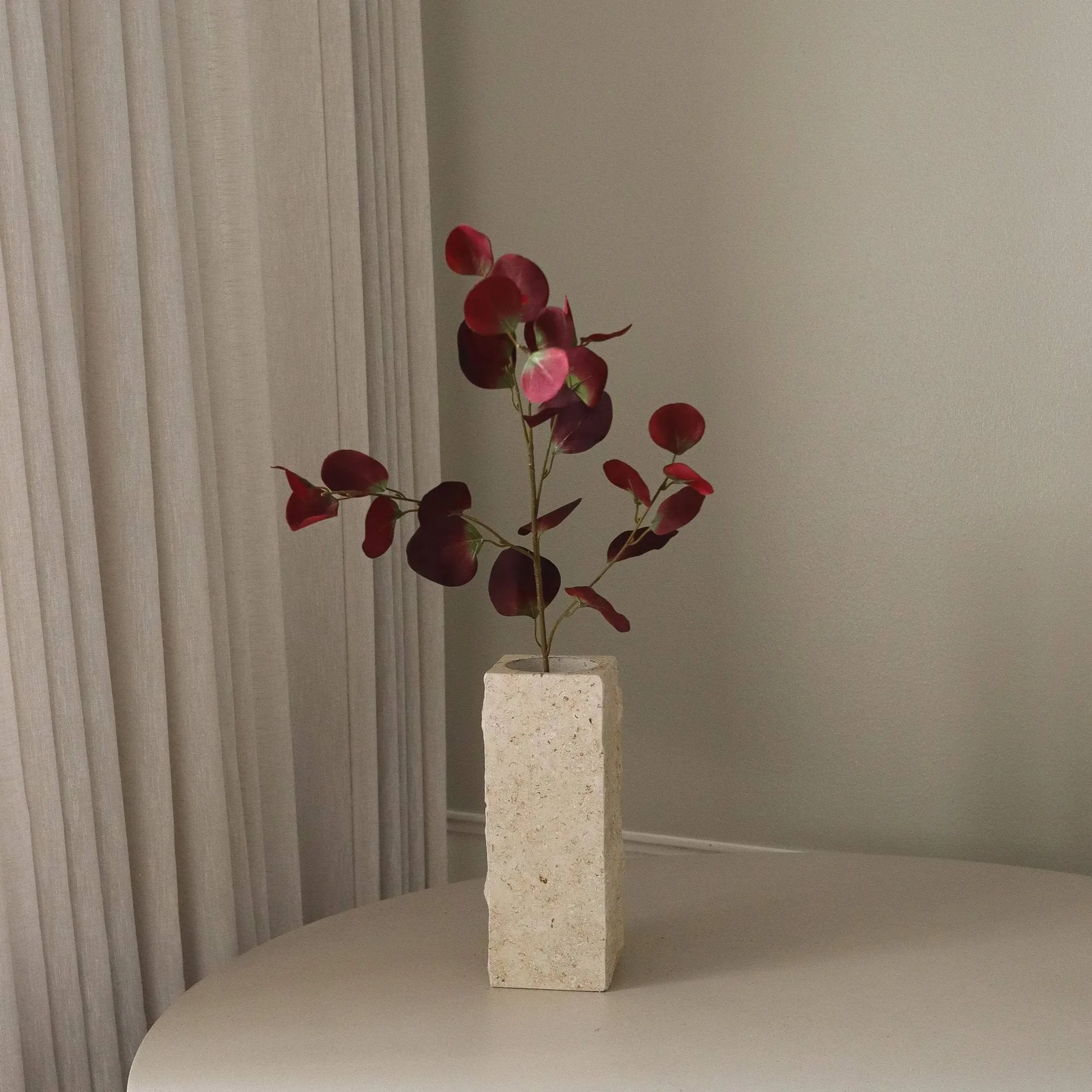 Eucalyptus artificial stem, Burgundy, 84 cm Botané