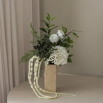 Green veil artificial bouquet - Ranunculus, hydrangea, amaranth, 85 cm - Botané