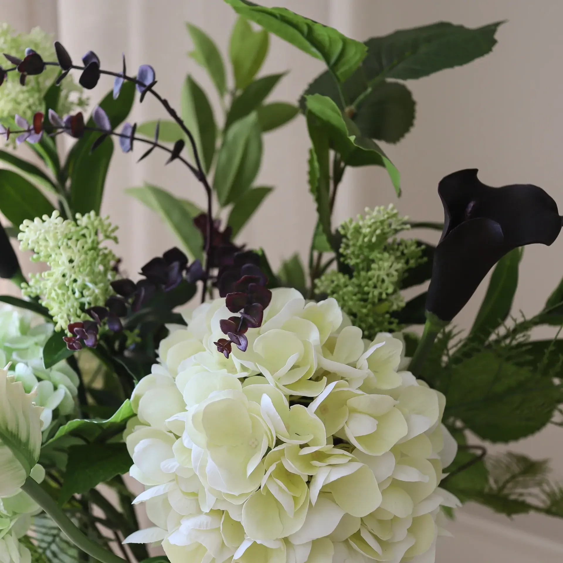 Moonlit Garden artificial bouquet, Hydrangea-parrot tulip-calla, 106 cm, 17 pcs Botané