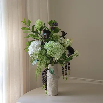 Moonlit Garden artificial bouquet - Hydrangea-parrot tulip-calla, 106 cm, 17 pcs - Botané