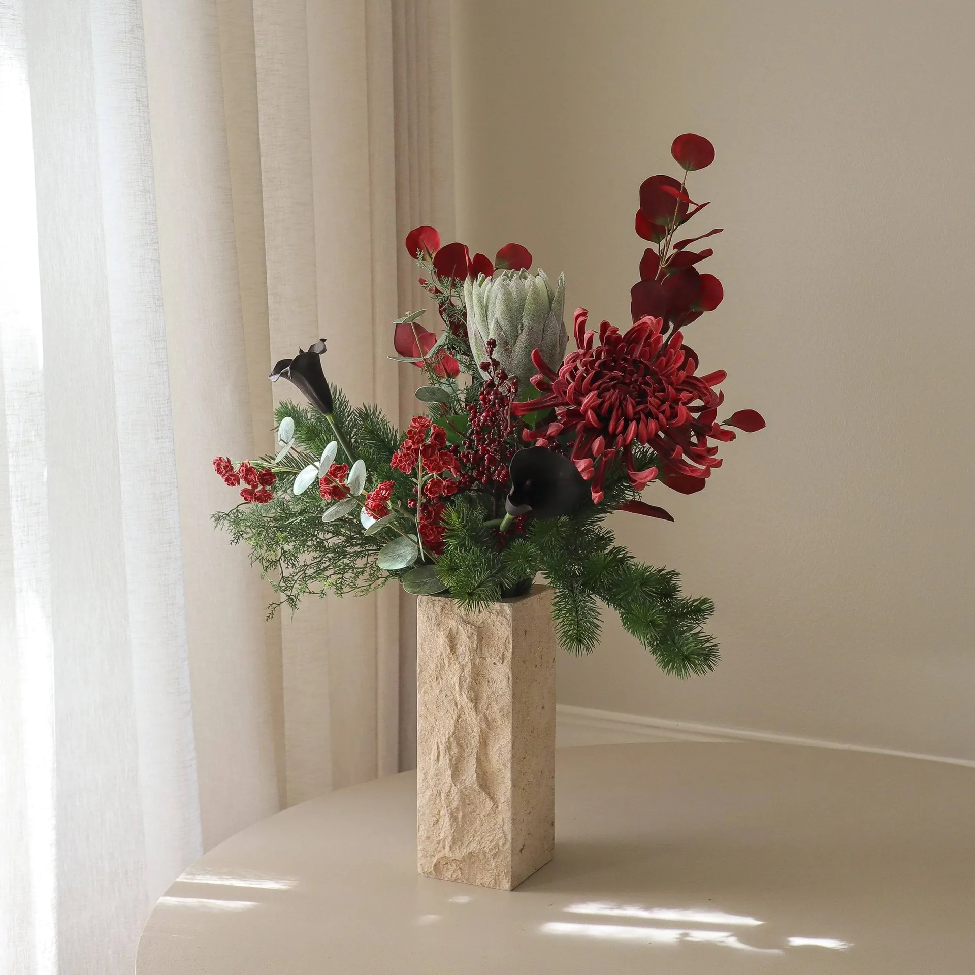 Wild winter artificial bouquet, Protea, spider chrysanthemum, calla, eucalyptus, 84 cm Botané
