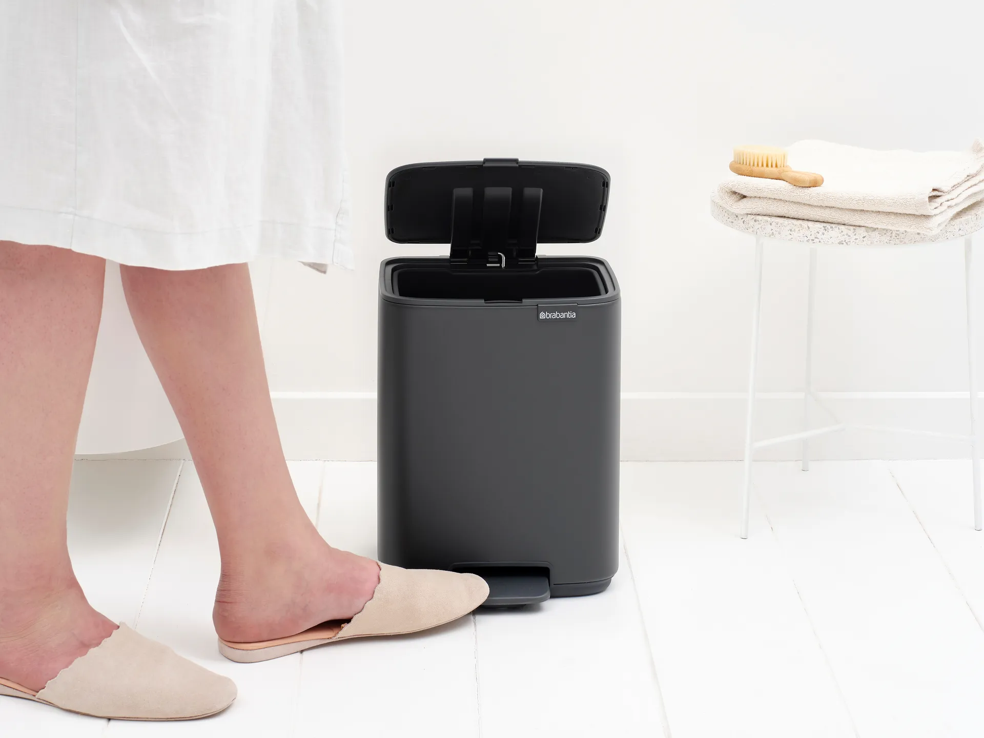 Bo pedal bin 7 L, Mineral Infinite Grey Brabantia