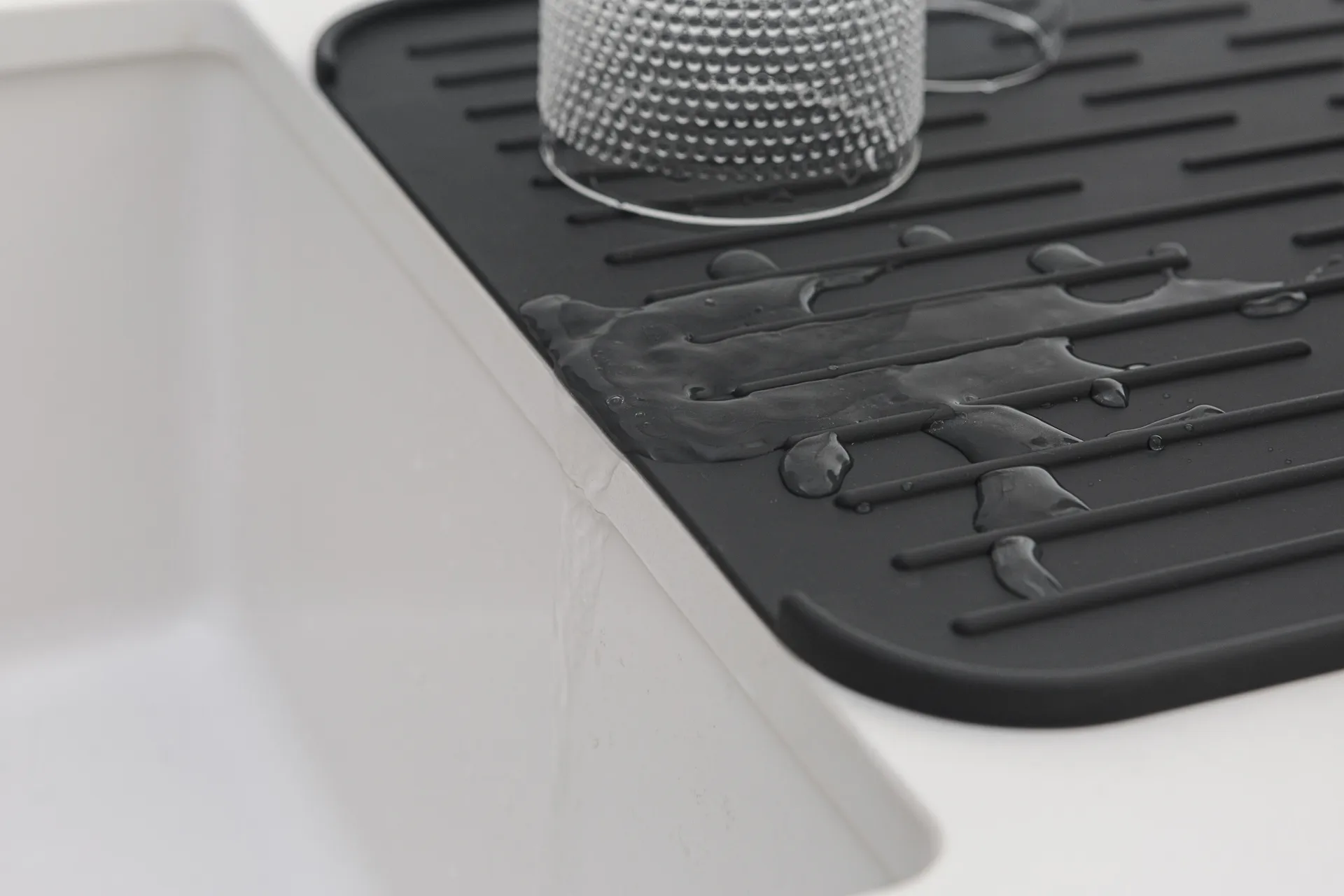 Brabantia dish mat silicone, dark grey Brabantia