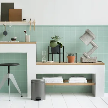 New Icon pedal bin 5 liter - platinum - Brabantia