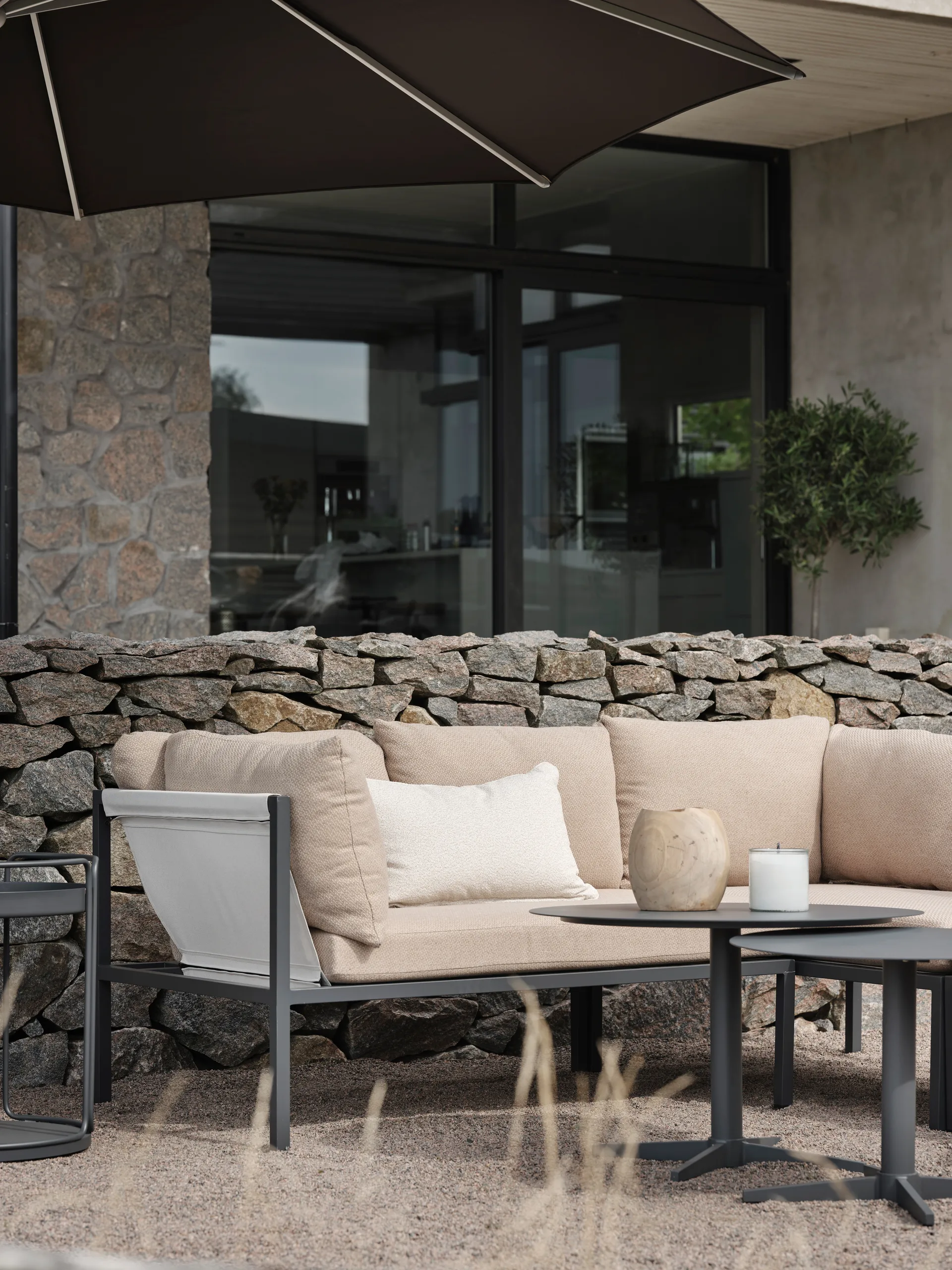 Allie corner sofa, Barley-anthracite Brafab