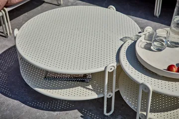 Blixt coffee table - Pearl white, Ø85 cm - Brafab