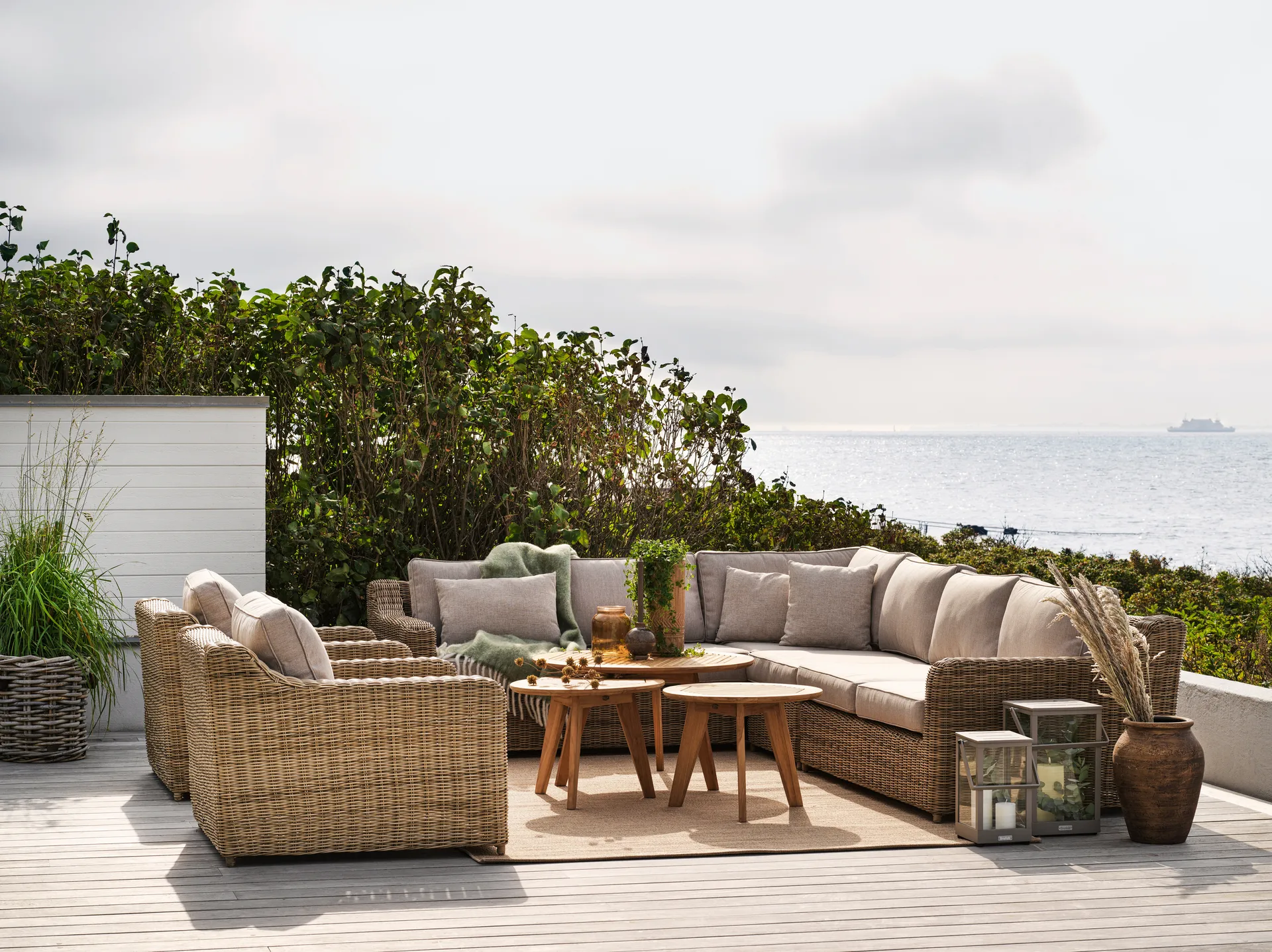 Glendon 2,5 seater sofa, Dark Brown-soft moose Brafab Glendon 2,5 seater sofa, Dark Brown-soft moose Brafab