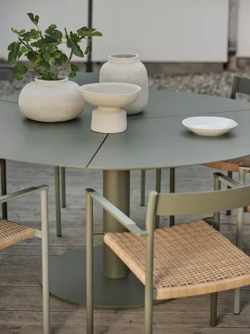 Peace dining table Ø110 cm Nordic green - Brafab