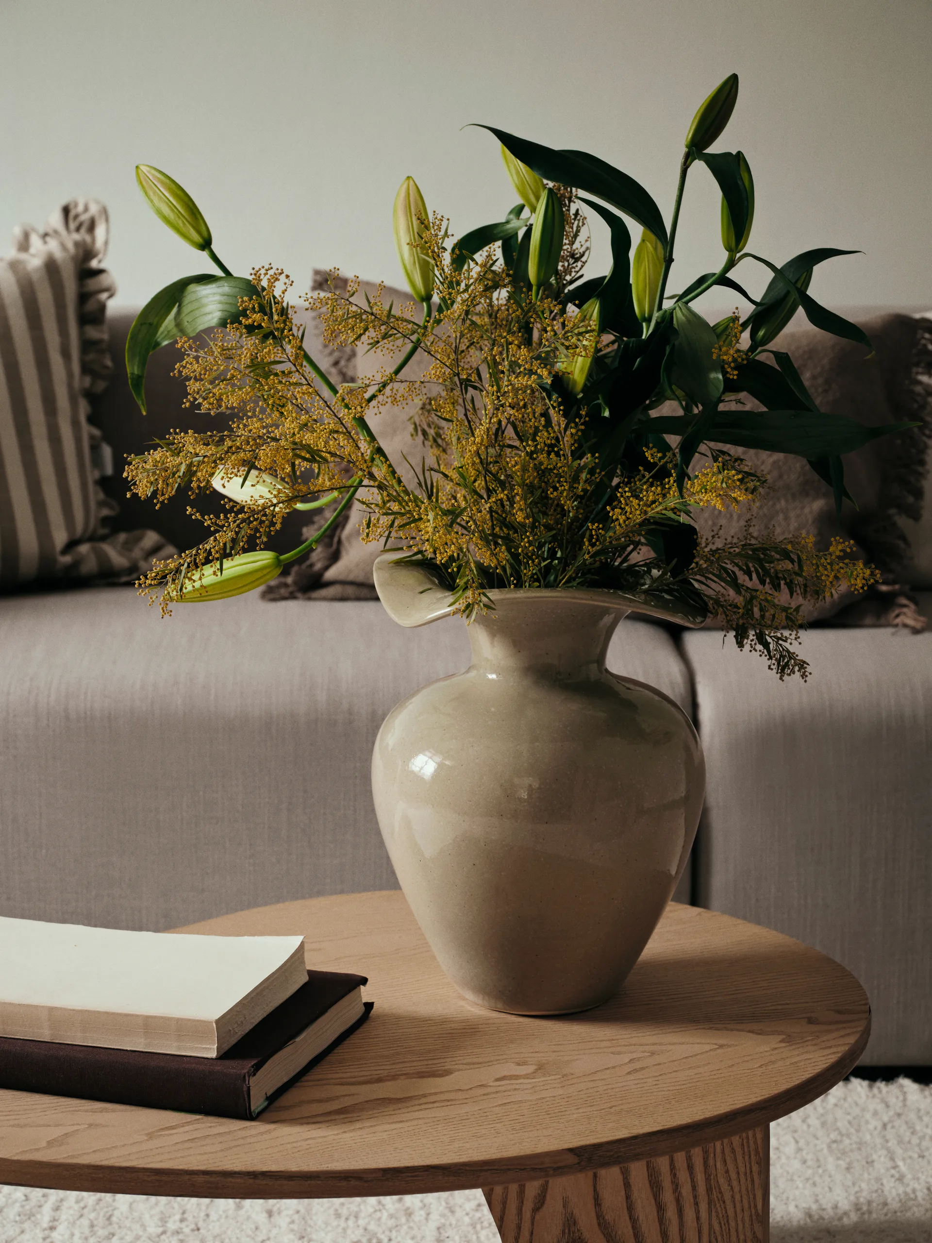 Florentina vase M 32 cm, Beige Broste Copenhagen