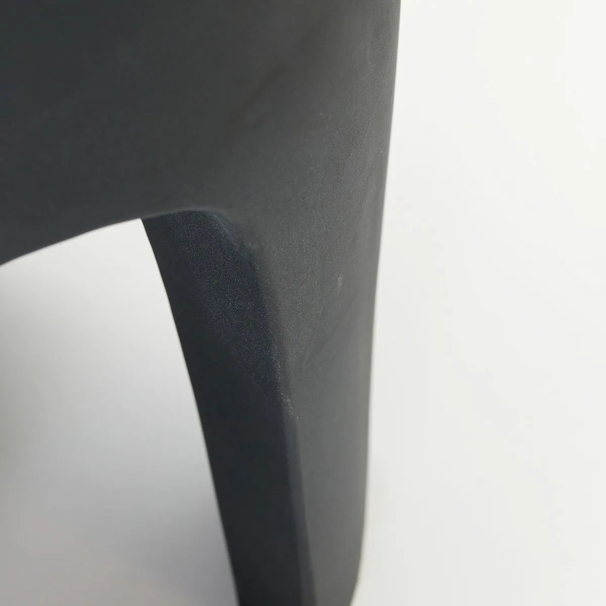Besshoei side table Ø35 cm, Coal byNORD