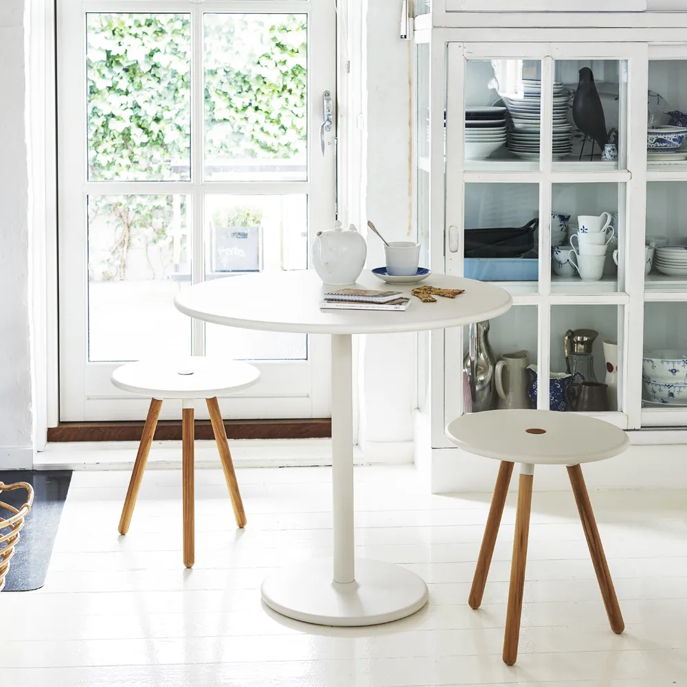 Go coffee table Ø80 cm, White-lava grey Cane-line
