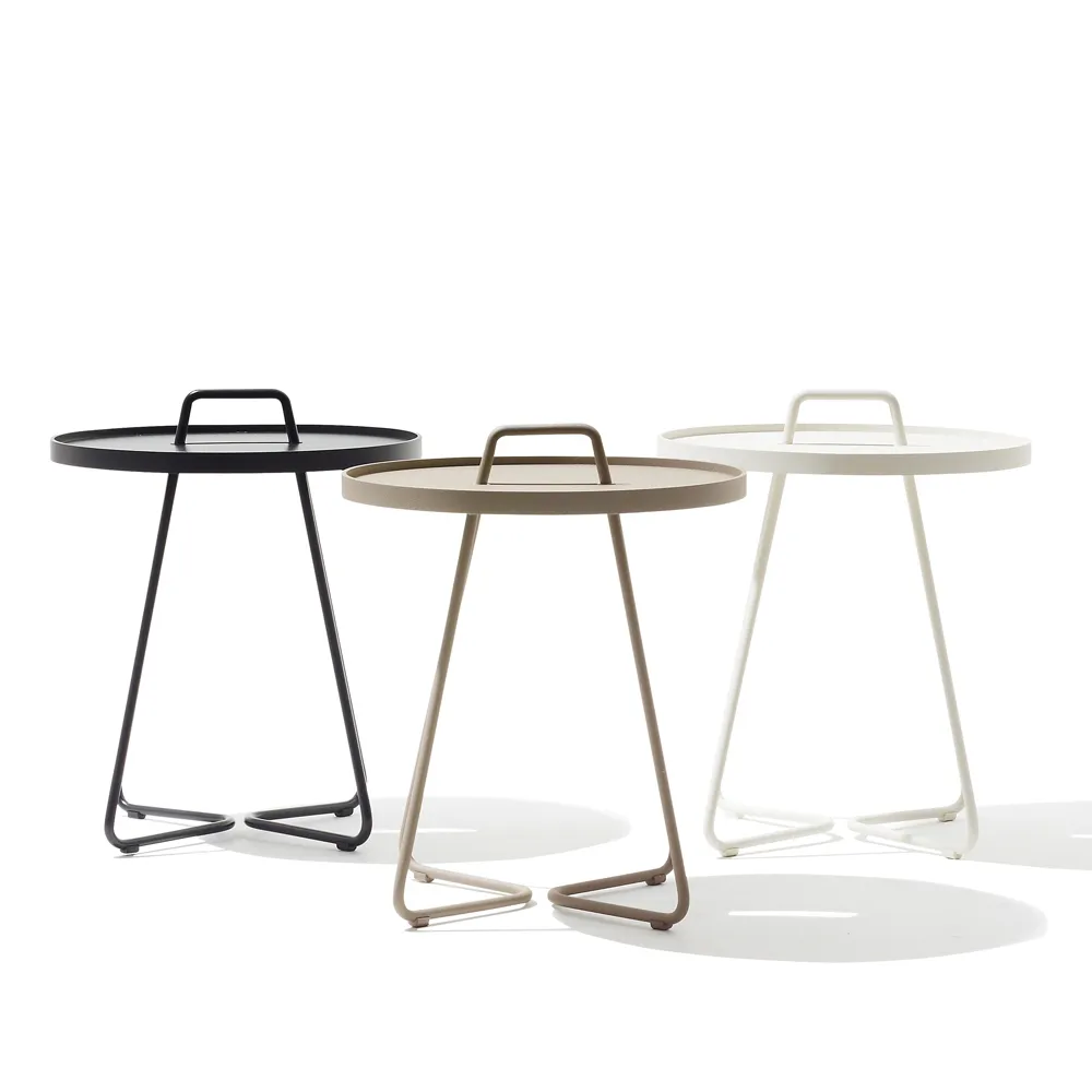 On the move table Ø44 cm, Dark green Cane-line