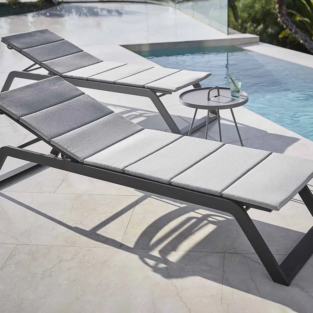 Siesta sunbed, Grey Cane-line