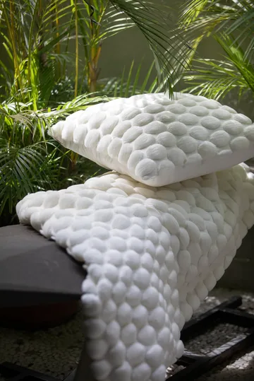 Egg Collection throw 170x130 cm - White - Ceannis