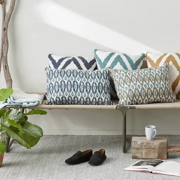 Diamond cushion - Heaven blue/off white - Chhatwal & Jonsson