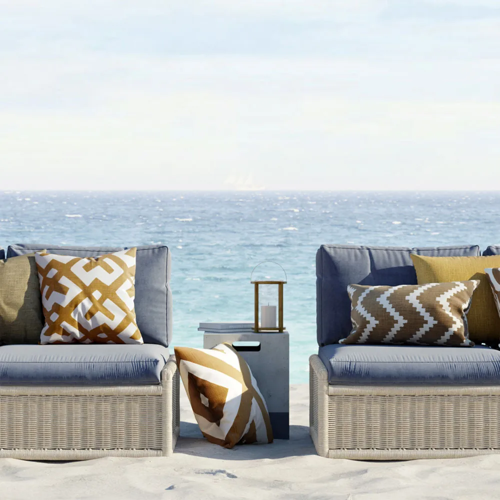 Ikat Sema cushion, Blue/off white. 40 cm Chhatwal & Jonsson