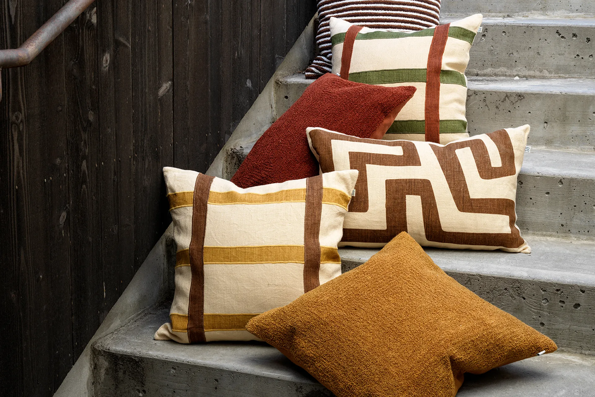 Kiran pillowcase 50x50 cm, Spicy Yellow-Taupe Chhatwal & Jonsson