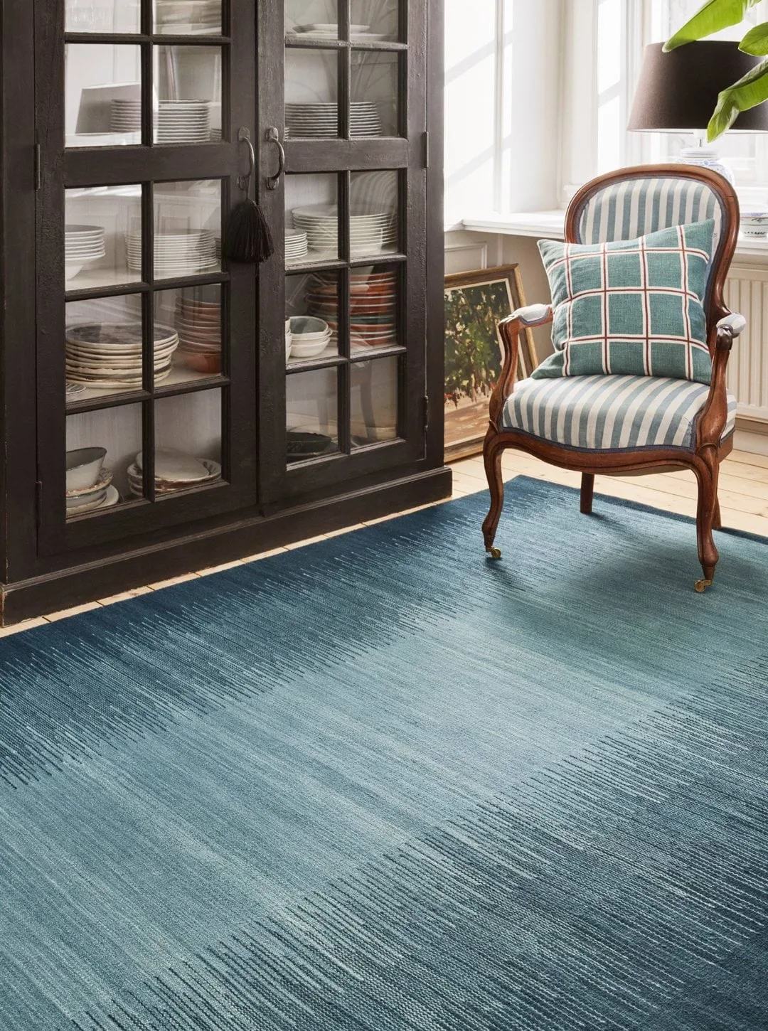 Tapti wool rug, Blue-Heaven Blue, 320x230 cm Chhatwal & Jonsson