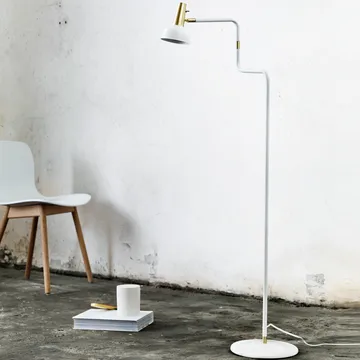 Ray floor lamp - white-brass - CO Bankeryd