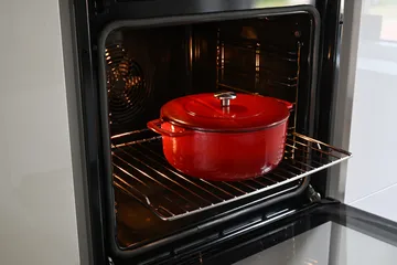 Combekk Enameled cast iron casserole Ø24 cm - Cherry - Combekk