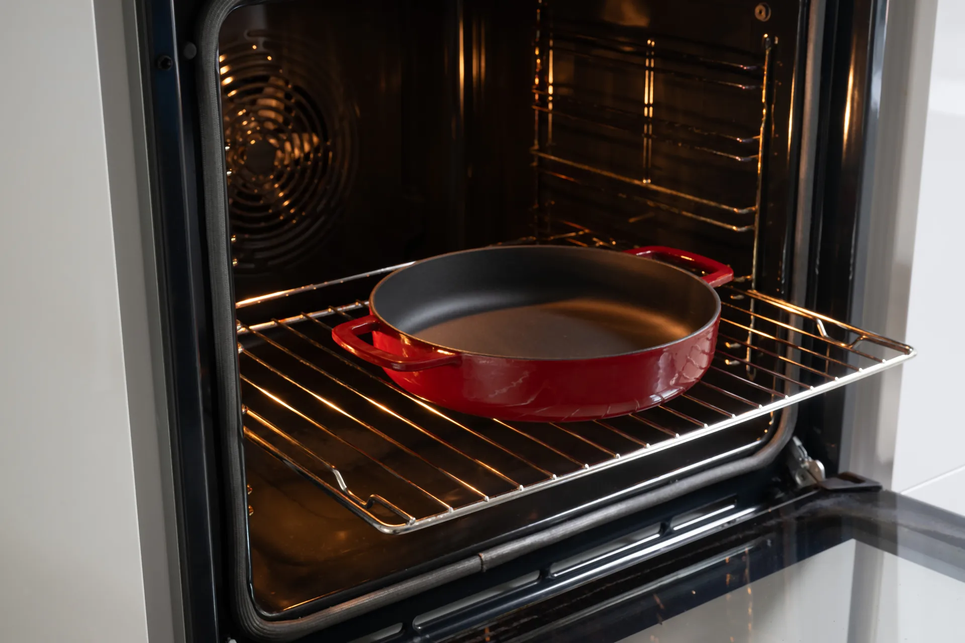 Combekk Enameled cast iron frying pan Ø24 cm, Bordeaux Combekk