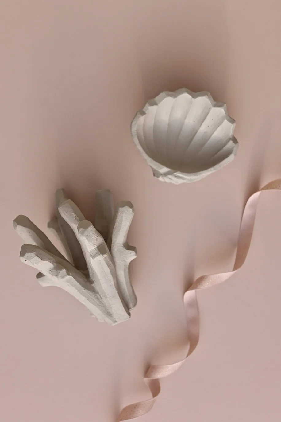 The Clam Shell sculpture 13 cm, Limestone Cooee Design