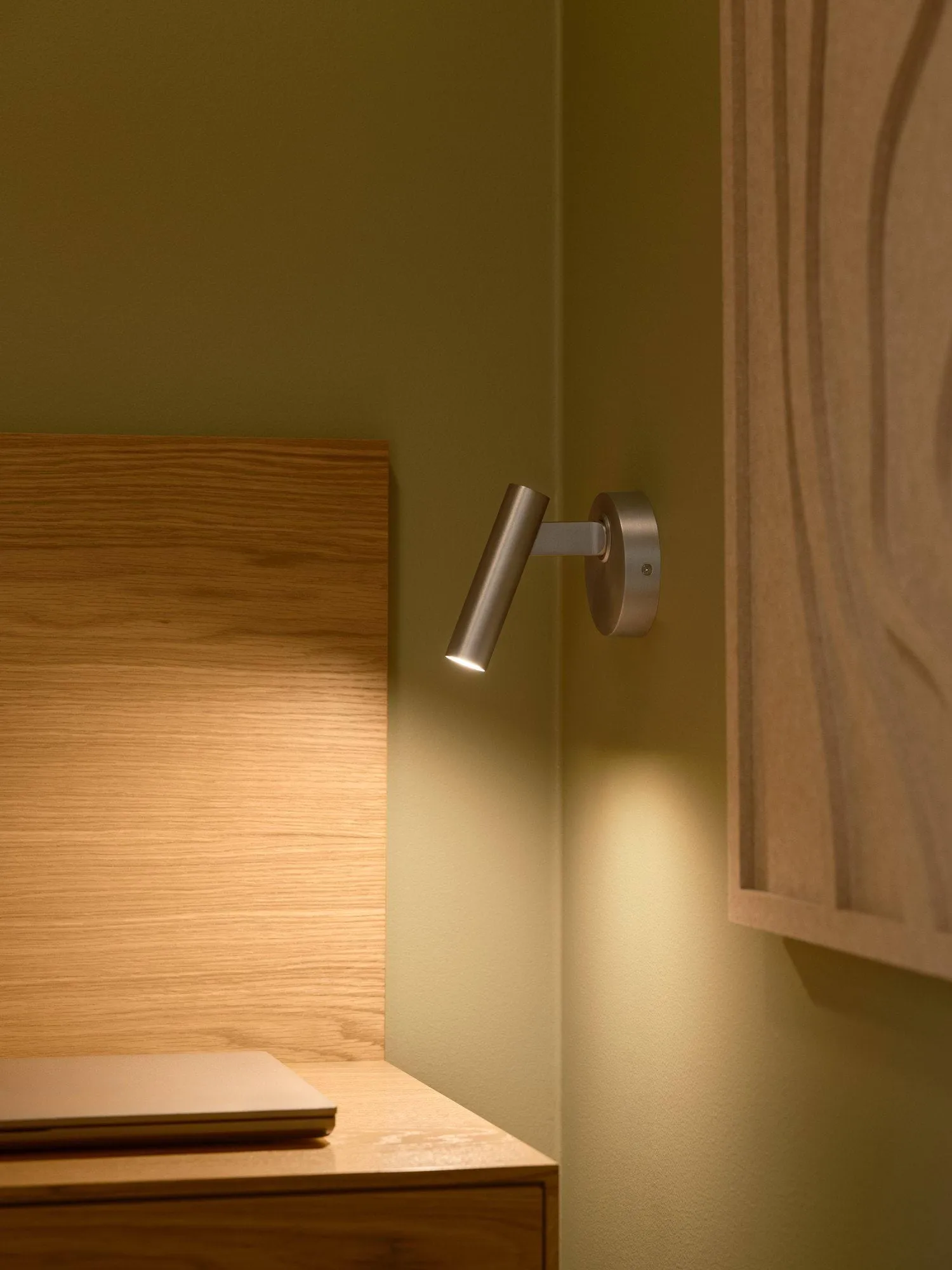 Makoto wall lamp, Satin chrome, 13 cm Design For The People