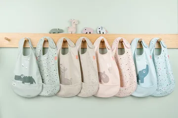 Lalee bib with velcro 2-pack - Sand - Done by deer