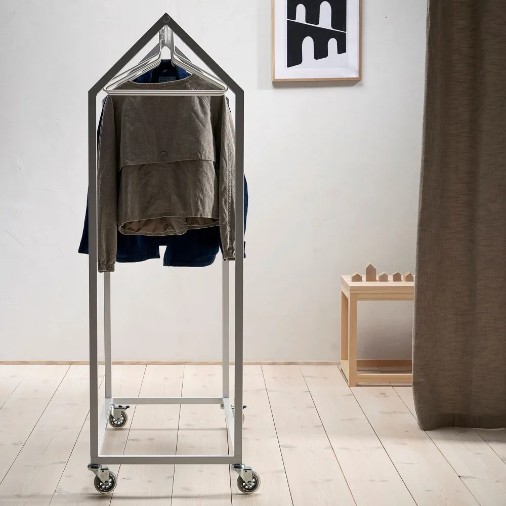 Clothing House klädställning, Black Essem Design