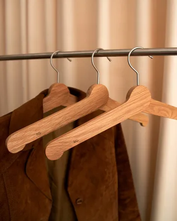 Nostalgi clothes hanger 3-pack - Oak - Essem Design
